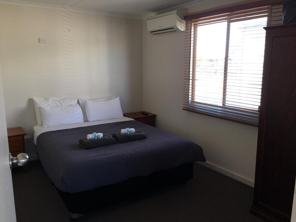 แอร์พอร์ตวิยาล่า Motel ไวอาลา ภายนอก รูปภาพ