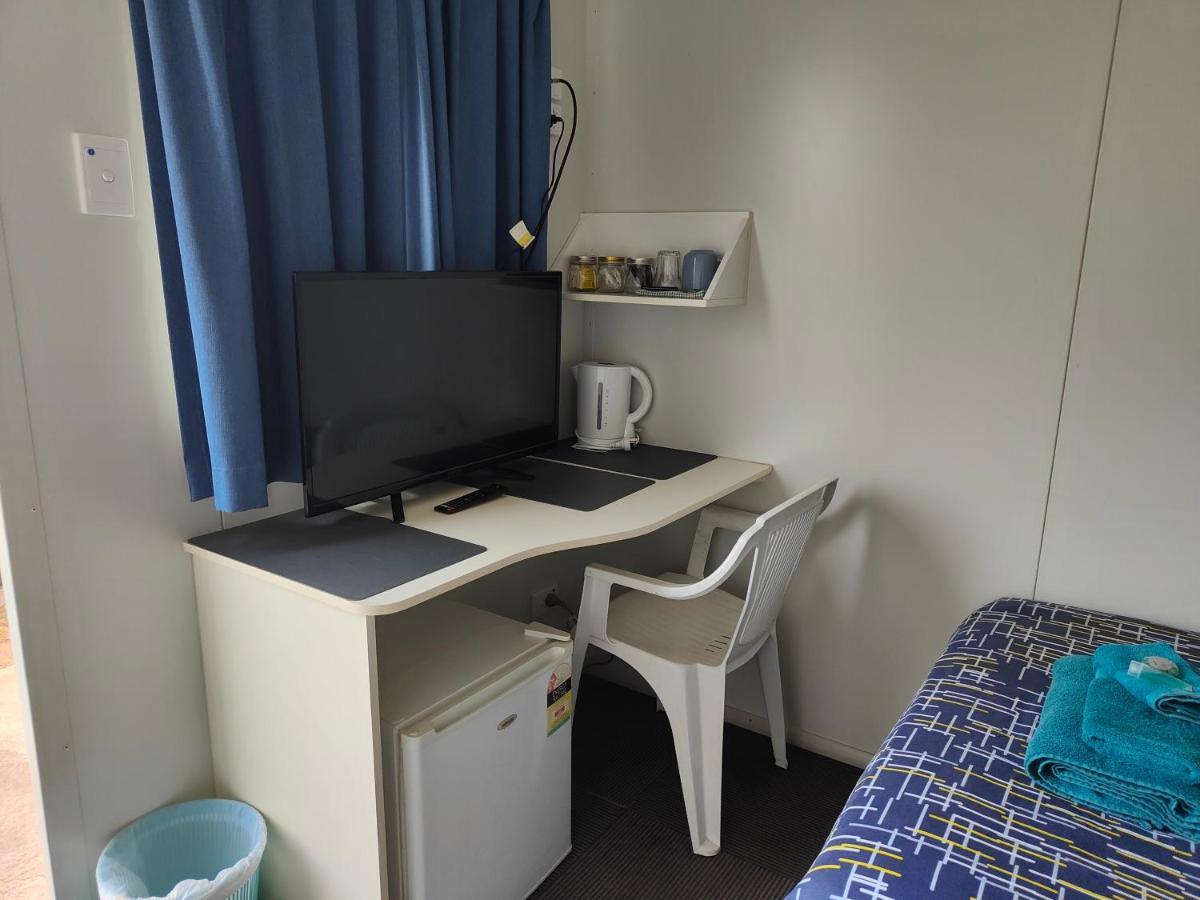 แอร์พอร์ตวิยาล่า Motel ไวอาลา ภายนอก รูปภาพ
