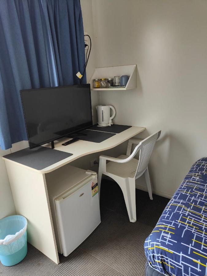 แอร์พอร์ตวิยาล่า Motel ไวอาลา ภายนอก รูปภาพ